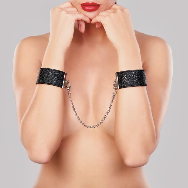 Adore - Lust in Love Cuffs