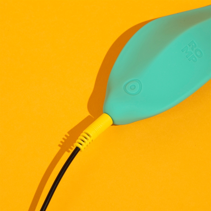 Romp - Wave - Lay-on Vibrator