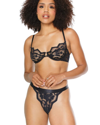 Scalloped Lace Bra Set